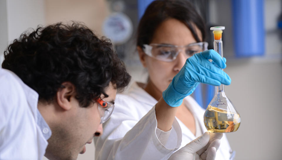 Analyses in lab